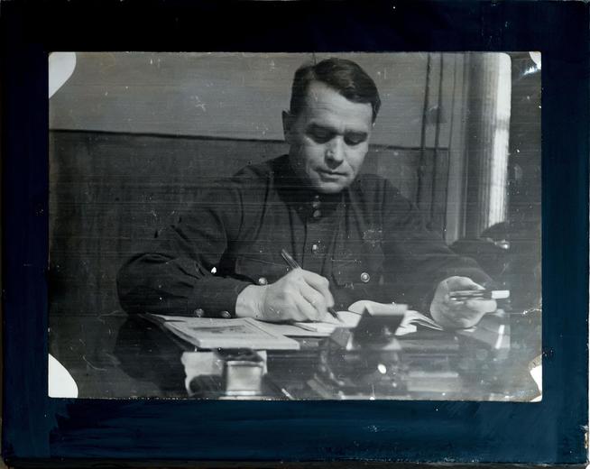 Фото. Куприянов Н.И. - узник Бухенвальда. Менделеевск. 1960-е годы::Хиический завод имени Л.Я.Карпова g2id22687