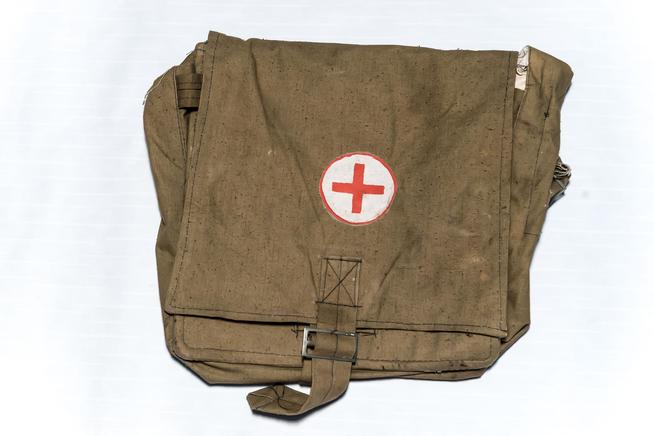 Санитарная сумка санитара, участника Великой Отечественной войны. 1930-1940-е годы. Ткань::Музей уездной медицины имени В.М.Бехтерева g2id23309