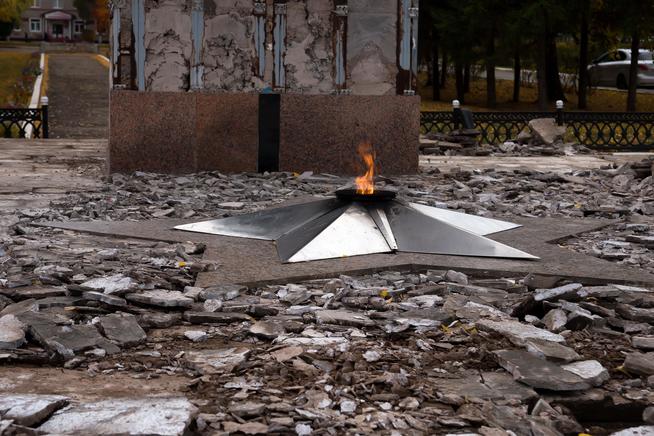 Вечный огонь (реконструкция Мемориального комплекса в Бавлах)::Бавлинский район g2id25076