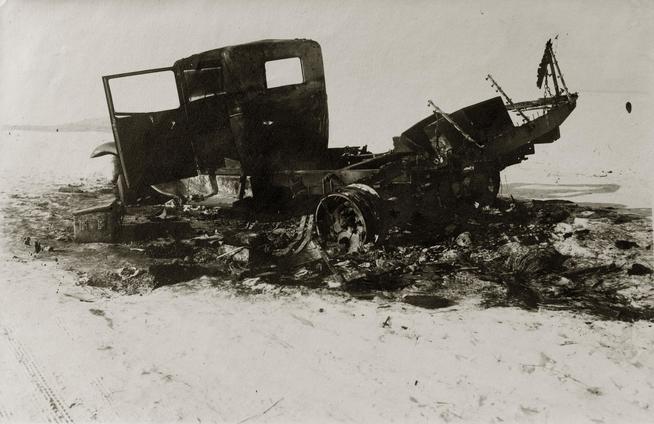 Фотография из личного архива генерал-майора Петрова Алексей Мироновича. 1940-е гг.::МБУ «Музей родного края им. В.И.Абрамова Алексеевского муниципальногоо района Республики Татарстан» g2id9245