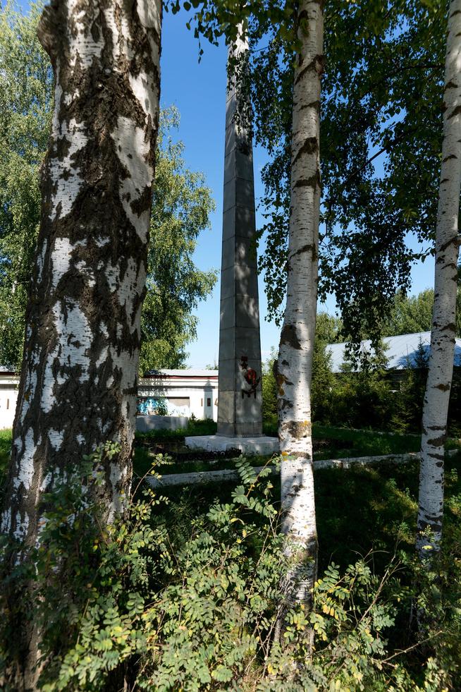 Стела. Дер. Кунгер. 2014::Атнинский район g2id4949