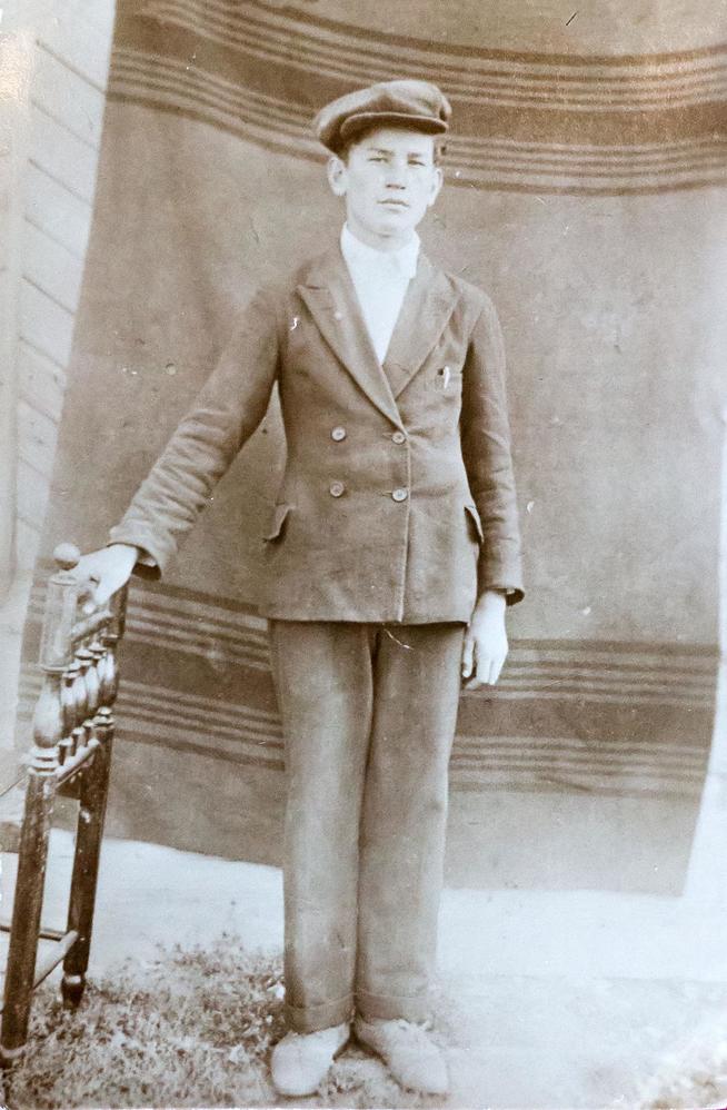 Фото. Галиев Файзи Ахметович. 1930-е ::Личный архив Галиева Файзи Ахметовича g2id4561