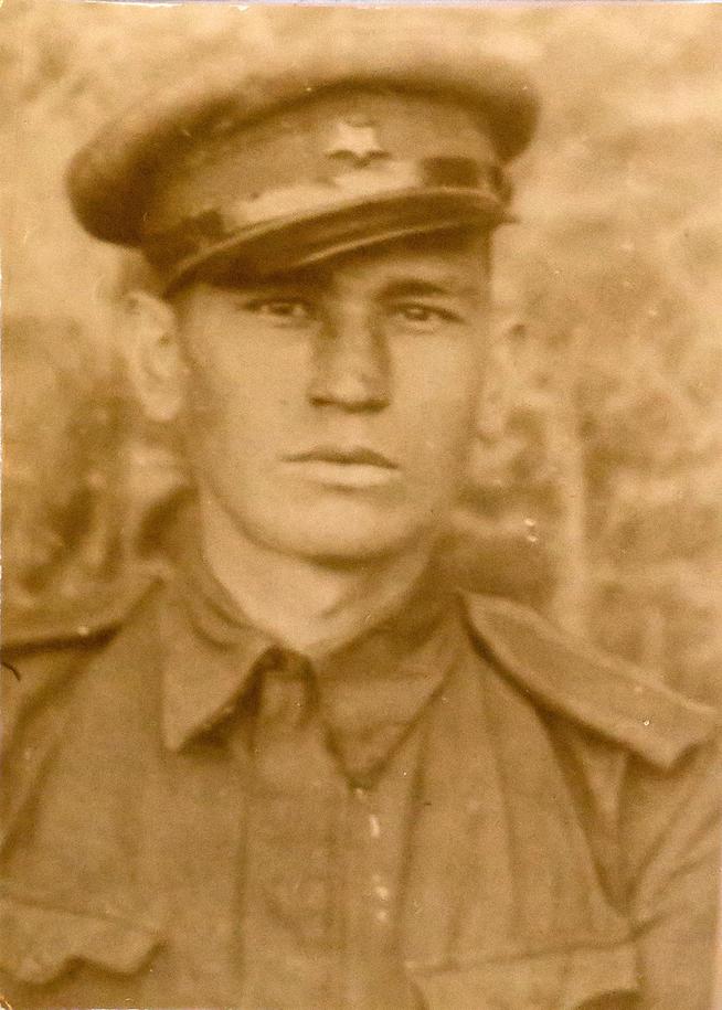 Фото. Галиев Файзи Ахметович. 1943::Личный архив Галиева Файзи Ахметовича g2id4581