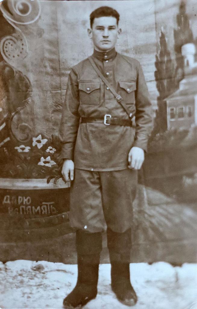 Фото. Рядовой Галиев Файзи. 1943 ::Личный архив Галиева Файзи Ахметовича g2id4601