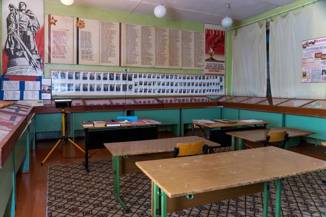 Фрагмент экспозиции музея Трудовой и боевой славы с. Зай-Каратай::МБОУ «Зай-Каратайская сельская школа среднего общего образования» g2id39560