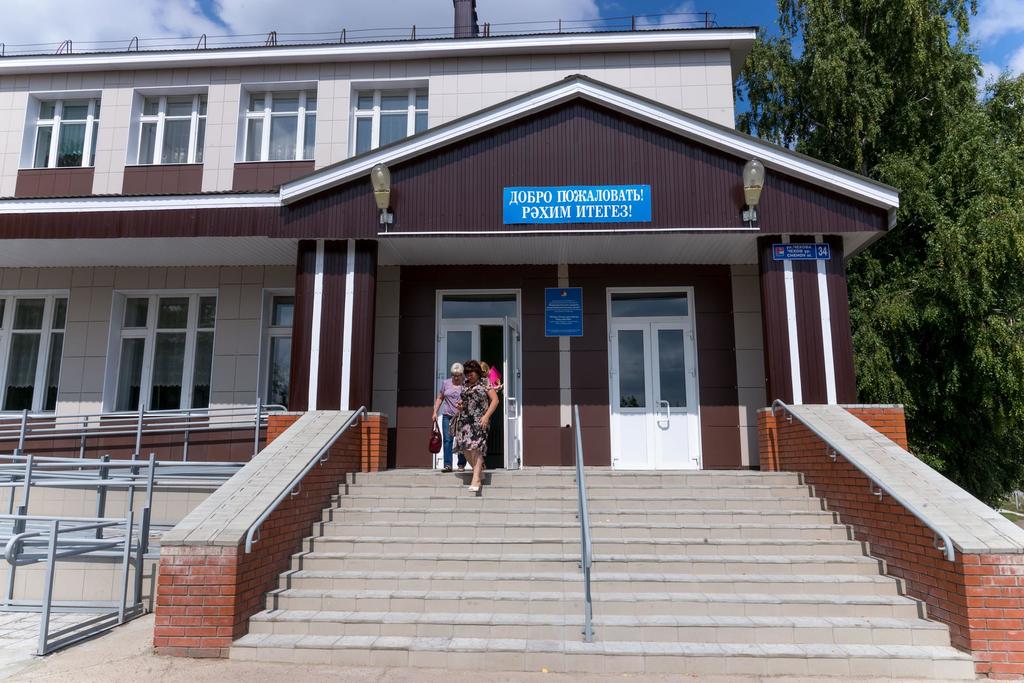 школа 31 нижнекамск крыльцо.