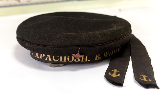 Бескозырка Ракова С.К. – участника Великой Отечественной войны. СССР. 1938. Ткань::Муниципальное общеобразовательное учреждение «Коргузинская средняя общеобразовательная школа» g2id951