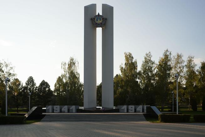 Монумент Победы, г.Нижнекамск, площадь Лемаева::Нижнекамский район g2id28460