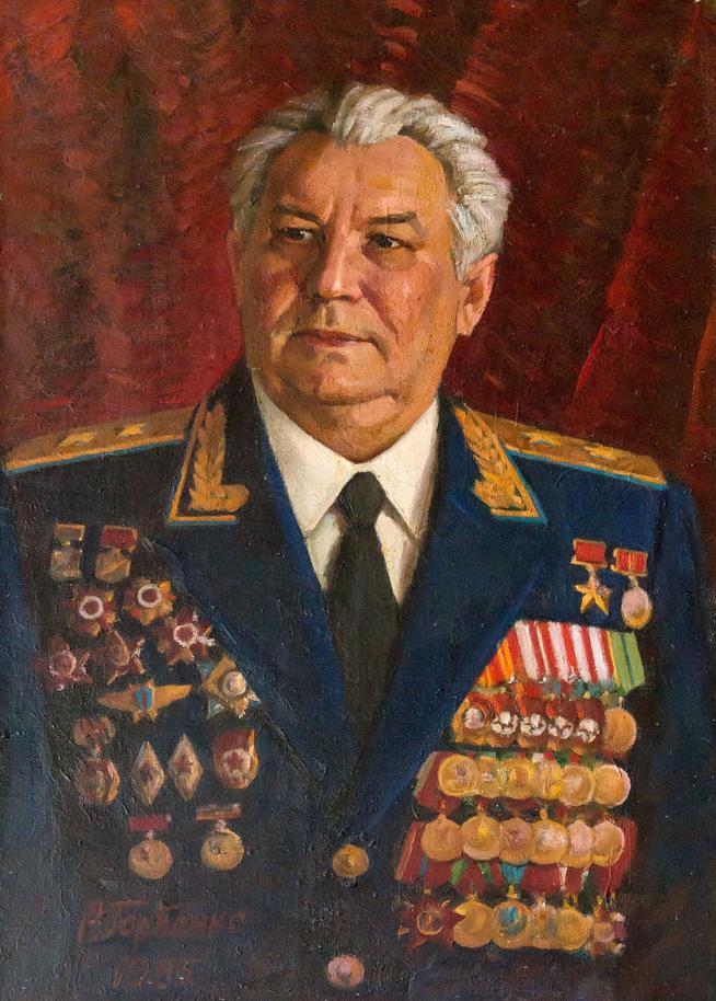 Картина. Павлов Г.Р. - Герой Советского Союза. Холст, масло::МБОУ «Чепчуговская средняя общеобразоательная школа Высокогорского муниципального района РТ» g2id7625