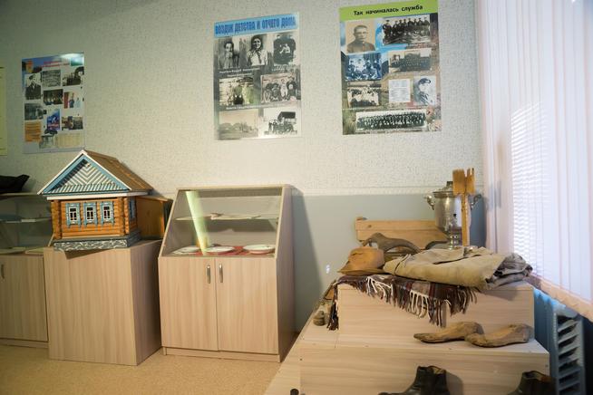 ::МОУ «СОШ №9». Музей боевой славы Героя Советского Союза Н.Ф.Кайманова g2id28668