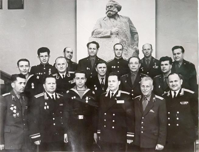 ::МОУ «СОШ №9». Музей боевой славы Героя Советского Союза Н.Ф.Кайманова g2id28712