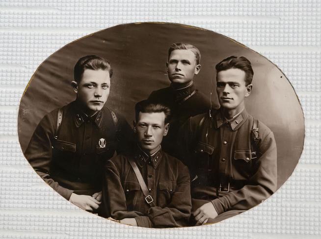 ::МОУ «СОШ №9». Музей боевой славы Героя Советского Союза Н.Ф.Кайманова g2id28724