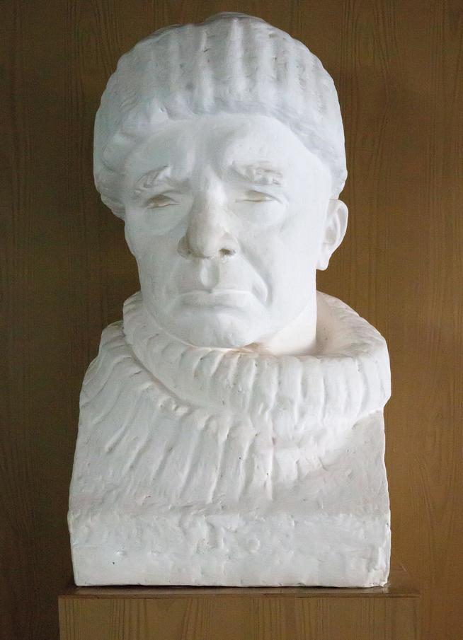 ::МБОУ «Гимназия №2» имени Баки Урманче. Музей Рифката Гайнуллина g2id28808