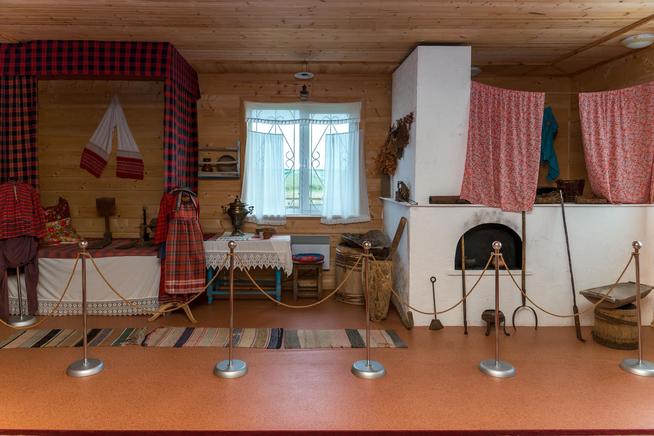 Фрагмент экспозиции Музея Героя Советского Союза Гаврилова П.М. 2014::"Музей Героя Советского Союза П.М. Гаврилова в д. Альвидино", Пестречинского района g2id3711