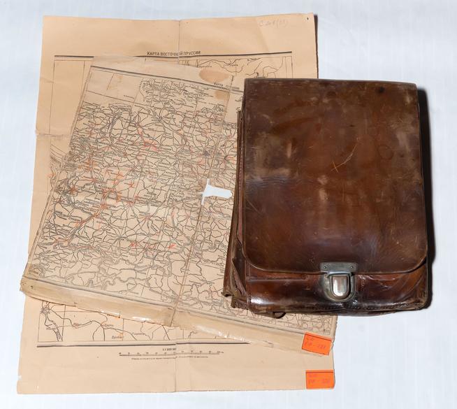 Фрагмент экспозиции Мемориального центра, посвященный Маркову М.И. 2014::МБУ «Мемориальный центр Черемшанского муниципального района РТ» g2id87628