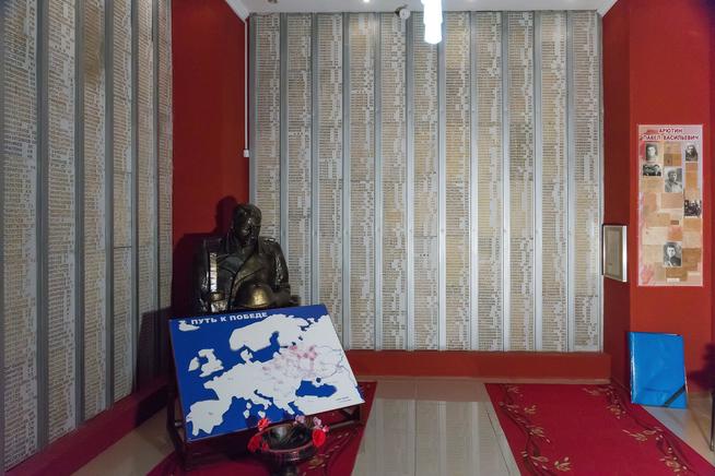 «Стена скорби»-фрагмент экспозиции Мемориального центра,посвященный черемшанцам,погибшим в годы Великой Отечественной войны.2014::МБУ «Мемориальный центр Черемшанского муниципального района РТ» g2id87683