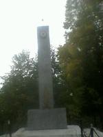 Стела в честь погибших на фронте в годы Великой Отечественной войны. Село Кзыл Тау. 2000-е
