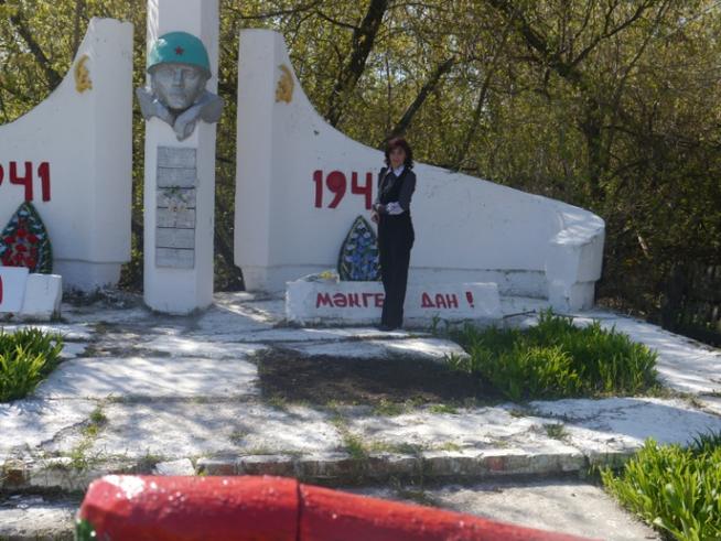 Стела павшим в д.  Баргузино  Камско - Устьинского района. 2014::Фотографии для статей g2id88240