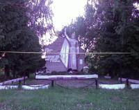 Памятник со списками павших земляков в с. Осинники Камско - Устьинского района. 2014