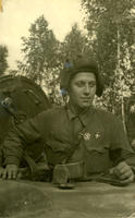 Старшина В.А. Григорьев – механик-водитель танка, Герой Советского Союза Ржев. Июль 1942