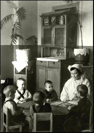 Детские ясли № 18. Казань. 1940-е::Дети g2id89404