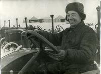Г.Каримуллин - тракторист Арской  МТС. ТАССР. 1942