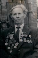 Скульптор Ахметзянов А.Б. - участник Великой войны. 1990-е годы