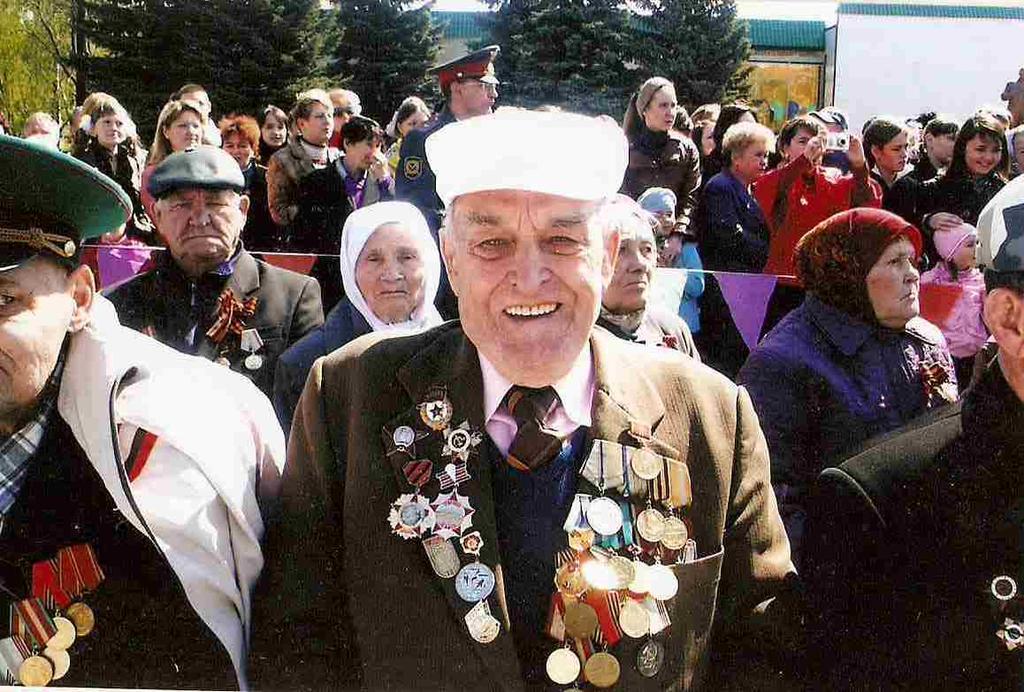 Фото №90173. Фото. Музафаров Б.Х. - участник Великой Отечественной войны в День Победы. 2010 