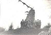 Фото. Памятник десантникам, погибшим в годы Великой Отечественной войны. Оржоникидзе. 1980-е годы