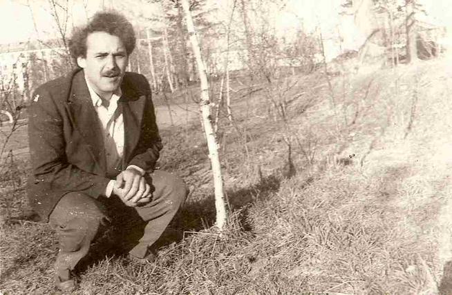 Фото. Музафаров Р.Б. - сын Музафарова Б.Х., участник Великой Отечественной войны. 1980-е годы::МУЗАФАРОВ БАРИ ХУЗЕЕВИЧ g2id90383