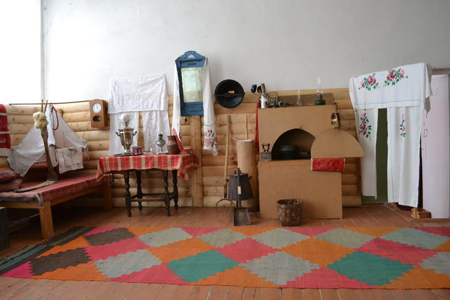 Фрагмент экспозиции Музея истории села Салауши. 2014::Фрагмент экспозиции краеведческого музея и филиалов g2id90489