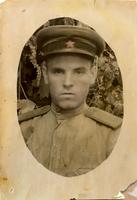 Фотография Марусина Алексея Михайловича, 1923 г.р., ур. с. Куркуль. Убит 17 марта 1945 г. в Германии. 1944 г.