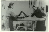 Фото. В цехе завода № 387. 1943