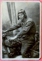 Фотография. Ковалёв Николай Герасимович, механик-водитель танка.