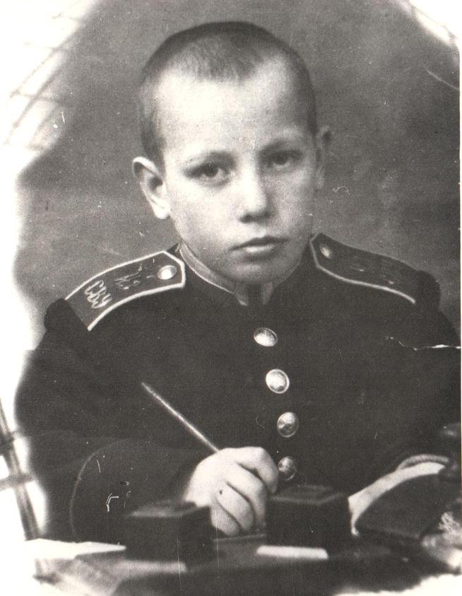 удалить::Фотографии, предоставленные музеем g2id96859