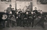 Фото. Оркестр народных инструментов Казанского суворовского военного училища. 1945