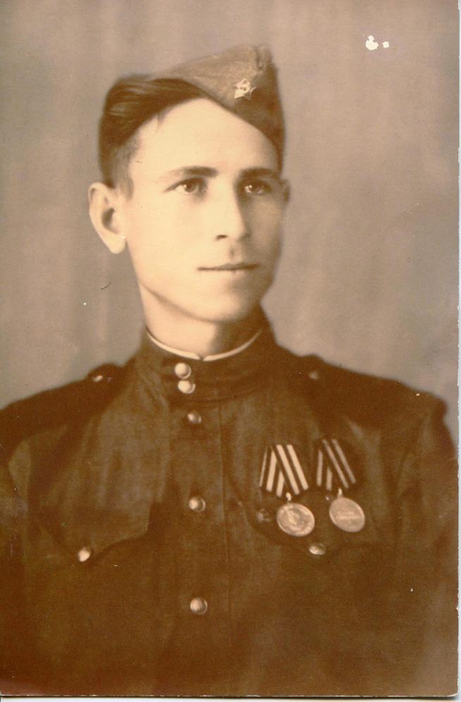 Рогожев Вадим Григорьевич с.Красная Слобода 1925г.р::Фотографии участников Великой Отечественной войны и документы по Спасскому району (до 1946г.) g2id97411
