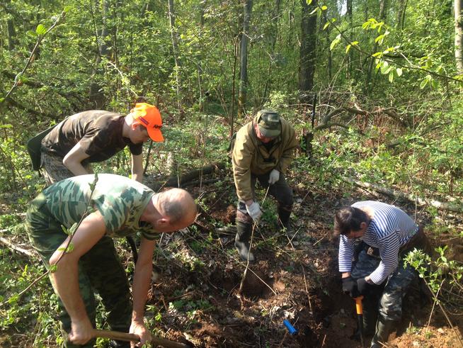 Каждый сантиметр  Глинского района май 2014::Поисковый отряд Спасского района "Булгары" g2id97621