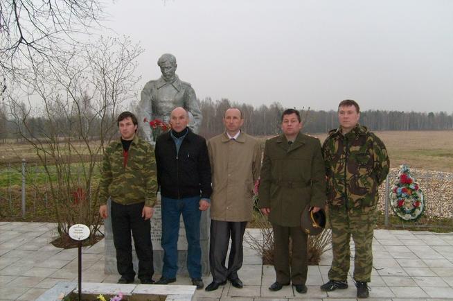 Делегация Спасского района на Ржевской земле с поисковиками (1)::Поисковый отряд Спасского района "Булгары" g2id97746