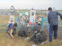 Поисковый отряд Булгары между выедами на Вахту Памяти проводят традиционные акции по памятникам (2)