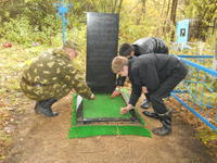 Поисковый отряд Булгары между выедами на Вахту Памяти проводят традиционные акции у памятников (4)