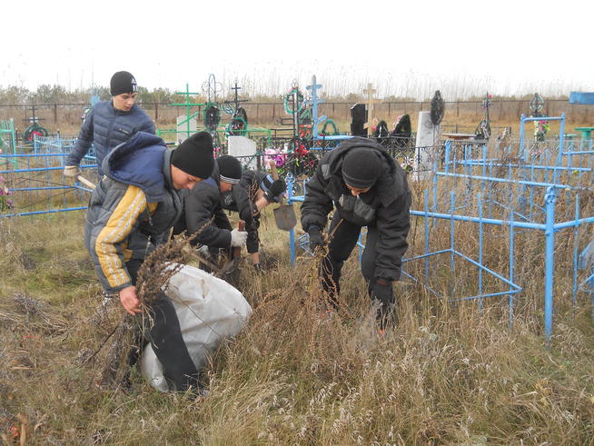 Поисковый отряд Булгары между выедами на Вахту Памяти проводят традиционные акции у памятников::Поисковый отряд Спасского района "Булгары" g2id97842