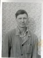 Филюшин Иван Филиппович, с.Ямбухтино Тетюшский район, умер в 1996г. похоронен с.Полянки