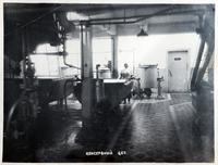 Фото из альбома «Алексеевский молочно-консервный завод 1934-1951 гг.».  Консервный цех завода