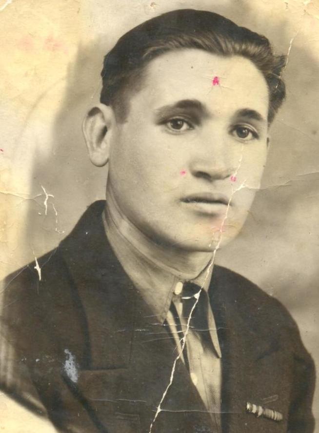 Хайдаров Салих Хайдарович 1925г.  с.Каюки. Вернулся::Фотографии участников Великой Отечественной войны и документы по Спасскому району (до 1946г.) g2id98297