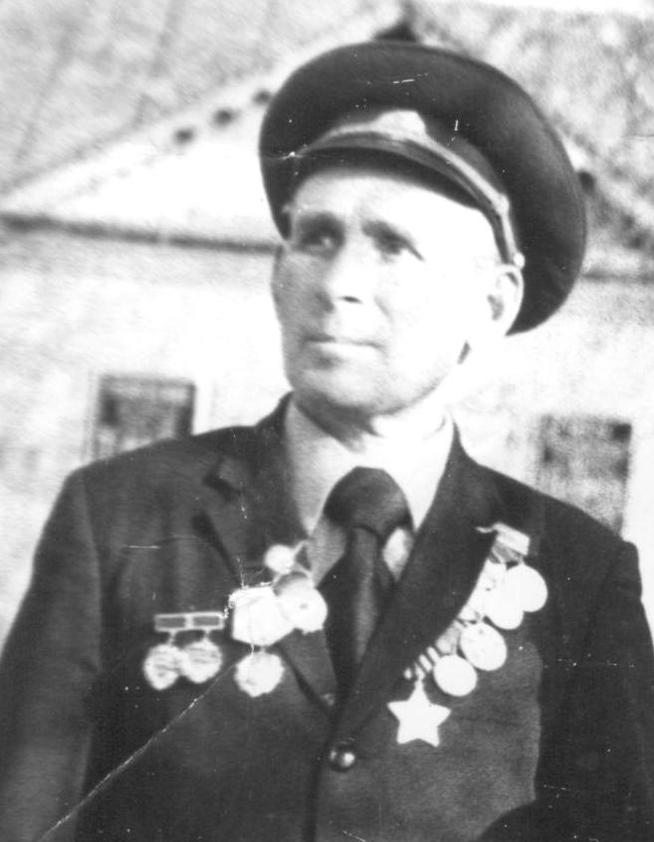 Халиков Кадыр Халикович 1921 г. с.Старый Баран. Вернулся::Фотографии участников Великой Отечественной войны и документы по Спасскому району (до 1946г.) g2id98301