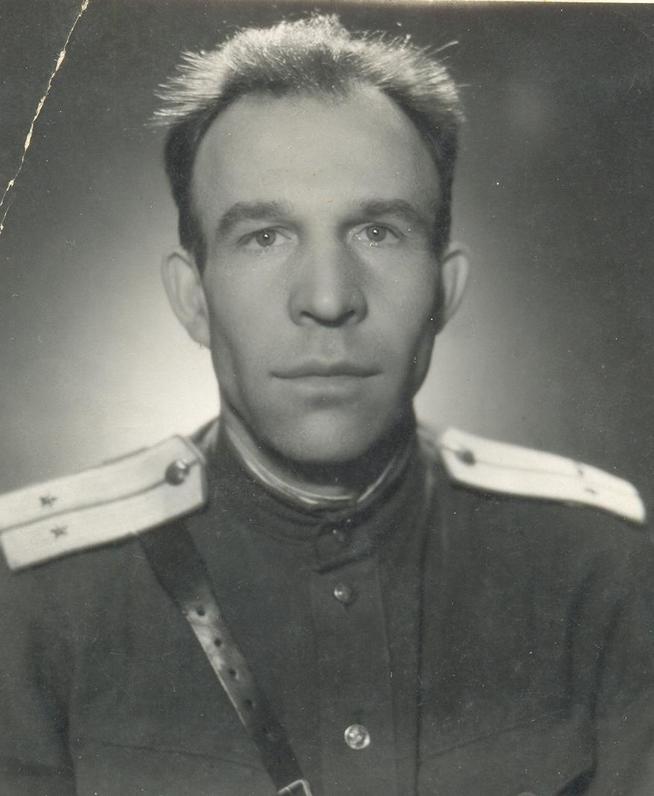 Чачев Федор Павлович 1910 г. д.Буиновка. Кадровый офицер. Вернулся::Фотографии участников Великой Отечественной войны и документы по Спасскому району (до 1946г.) g2id98305