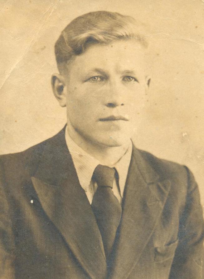 Спирчагов Павел Иванович 1925 г. с.Щербеть. Вернулся.::Фотографии участников Великой Отечественной войны и документы по Спасскому району (до 1946г.) g2id98385