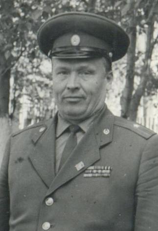 Терминов Вениамин Николаевич 1926г.р. военком Куйбышевского района 1965-1977г.г.::Фотографии участников Великой Отечественной войны и документы по Спасскому району (до 1946г.) g2id98413