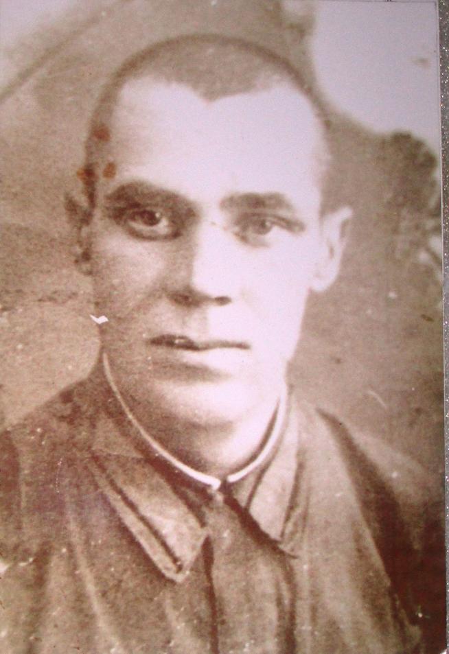 Комягин Сергей Гаврилович моб.26, 06.1941г. шофером, Награжд. Орденом Красной Звезды за прорыв блокады Ленинграда, верн.1945г::Фотографии участников Великой Отечественной войны и документы по Спасскому району (до 1946г.) g2id98534